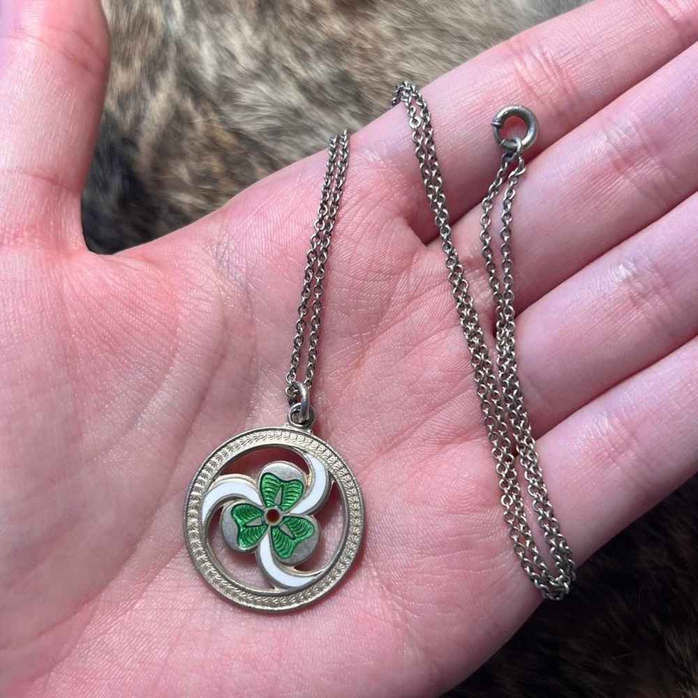 Vintage/antique 1942 JAW Co. sterling silver enamel shamrock pendant necklace